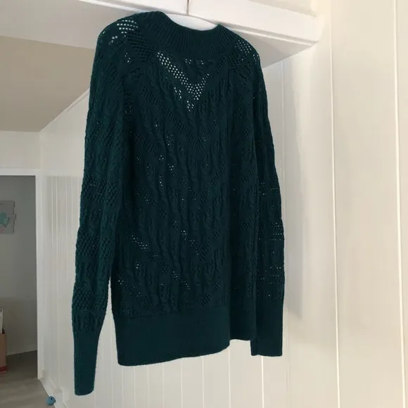 ✨ Bundle of two knit sweaters