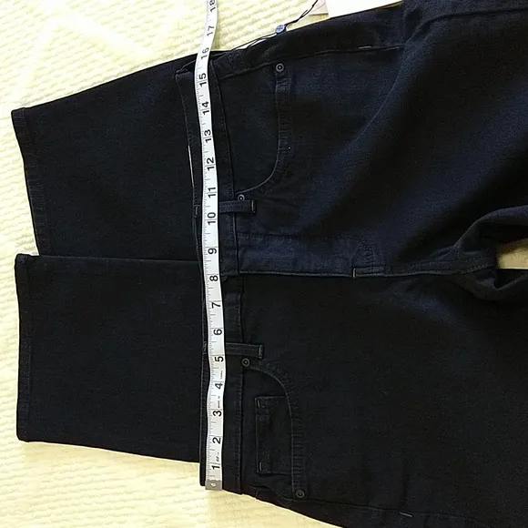 🆕 NYDJ Straight Leg Jeans Black