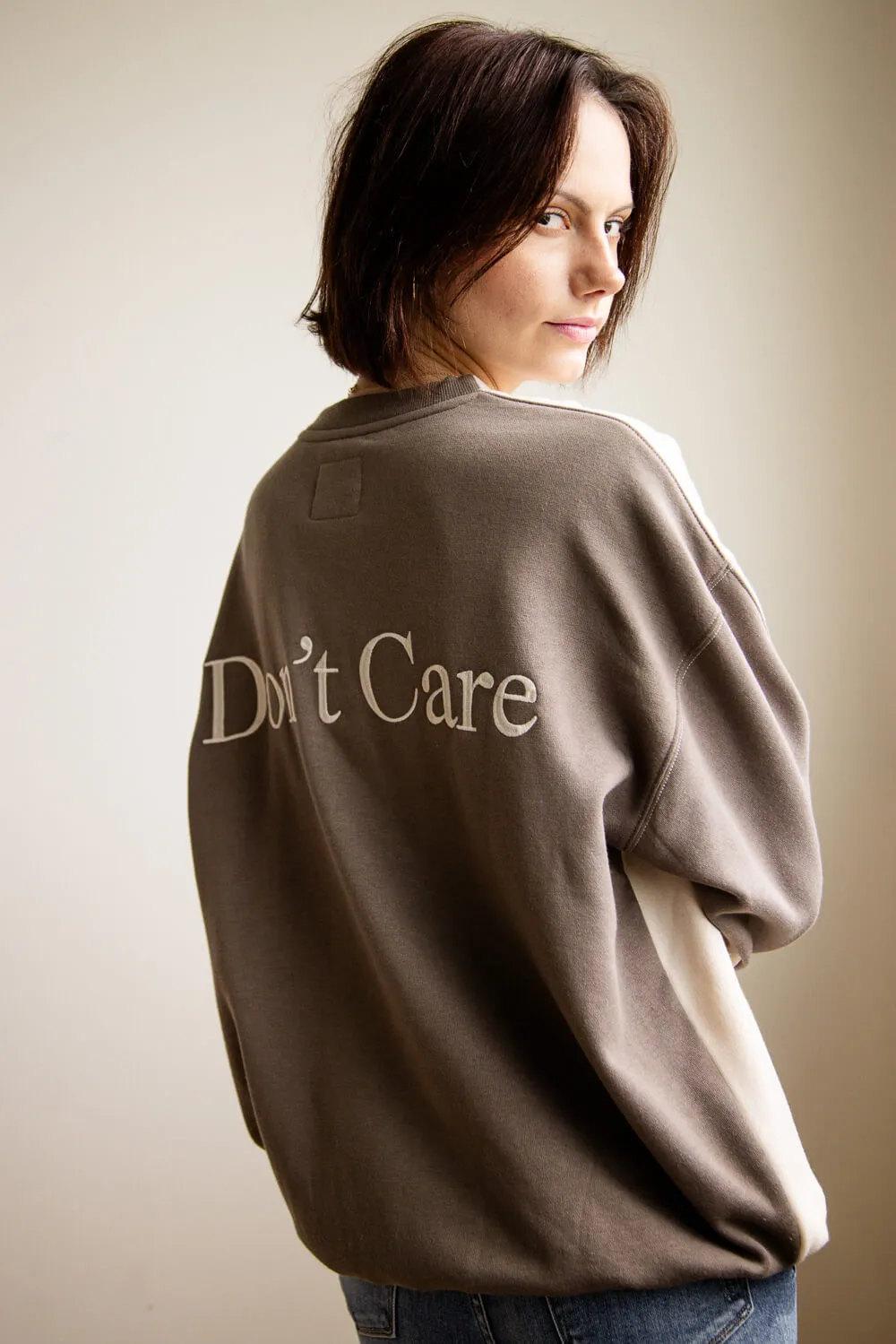 1897 Active Don’t Know Don’t Care Fleece Sweatshirt for Women in Beige/Fossil | GT883-BEIGEFOSSIL