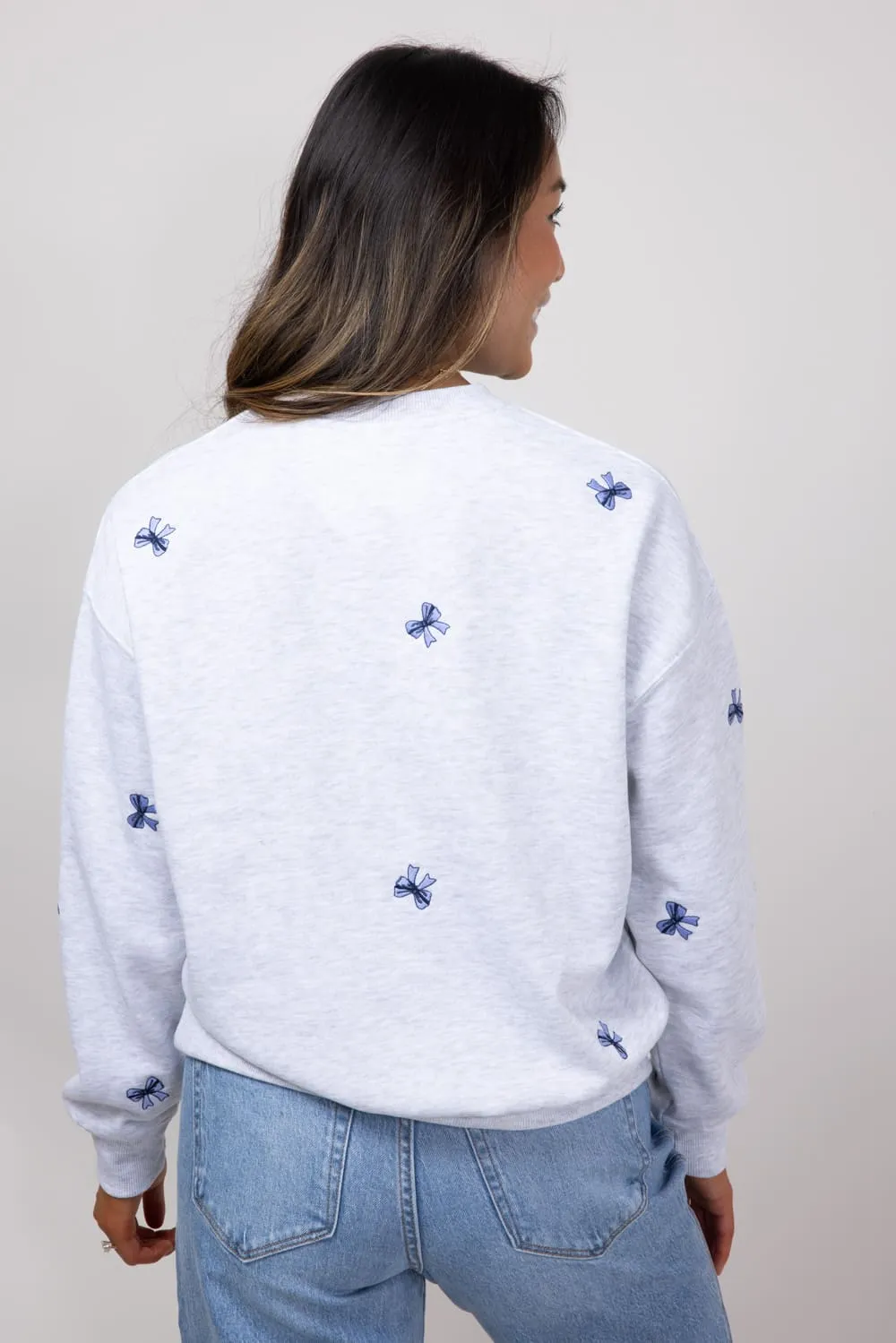 1897 Active Embroidered Bows Fleece Sweatshirt for Women in Ice Grey | T039-ICEGREY