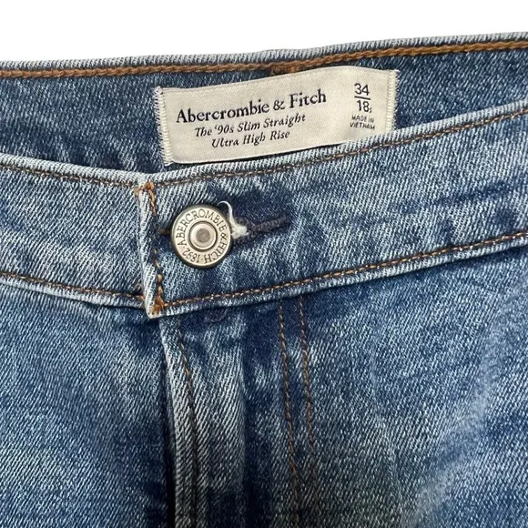 Abercrombie &amp; Fitch The 90s Slim Straight Jeans Medium Wash 18 Short NWT