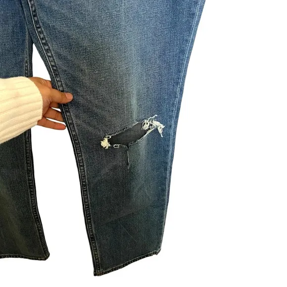 Abercrombie &amp; Fitch The 90s Slim Straight Jeans Medium Wash 18 Short NWT