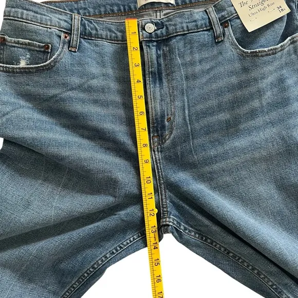 Abercrombie &amp; Fitch The 90s Slim Straight Jeans Medium Wash 18 Short NWT