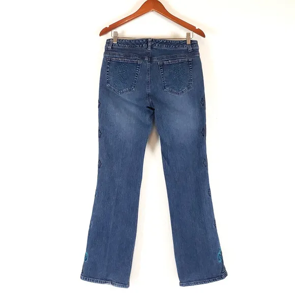 A.M.I Embroidered Leg Jeans Women Size 8 Western Blue Denim Boho Gypsy Straight