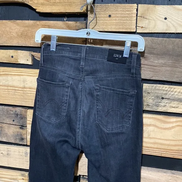 ANTHROPOLOGIE EDWIN BREE SLIM STRAIGHTCROP‎ BLACK RAW HEM JEANS SIZE 25