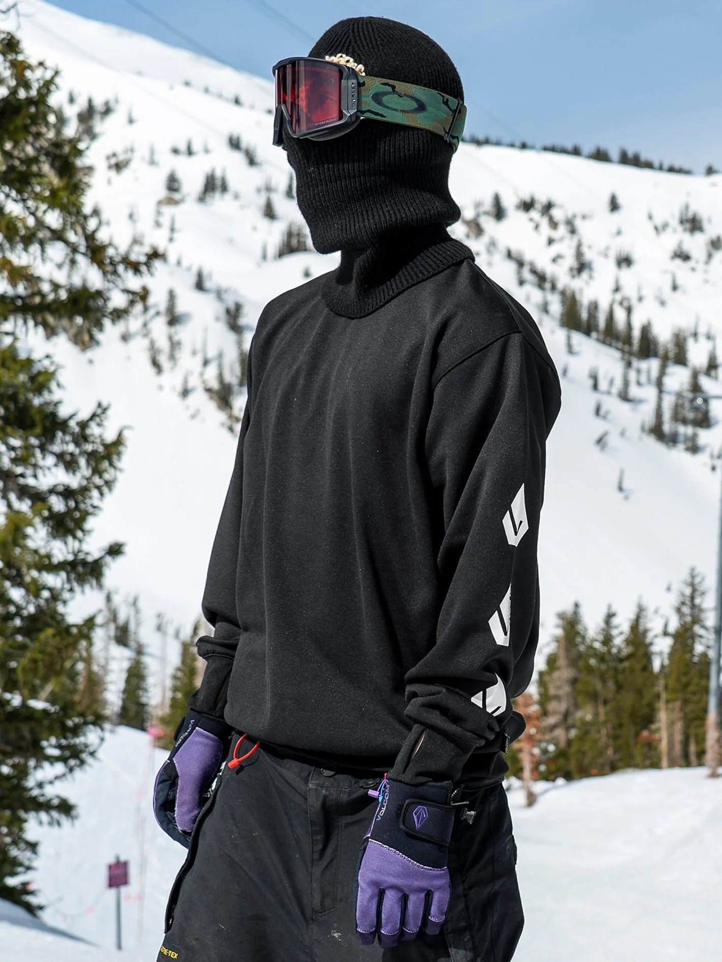 Core Hydro Crew Sweatshirt - BLACK