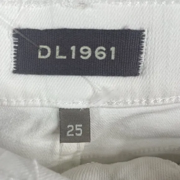 DL 1961 Jeans Womens 25 White Denim Mara Straight Raw Instascuplt Ankle NEW