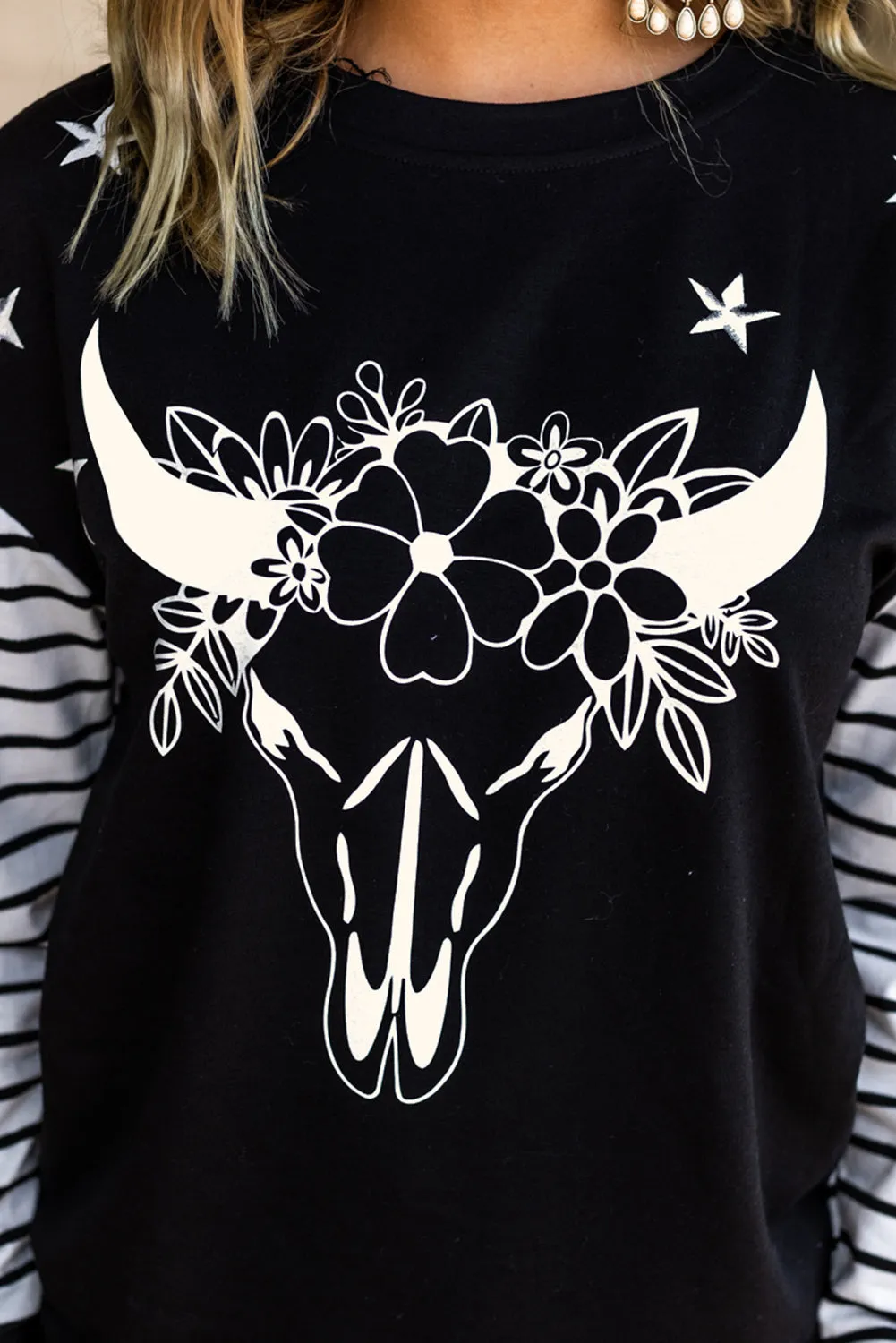 Floral Steer Head Graphic Patchwork Sweatshirt