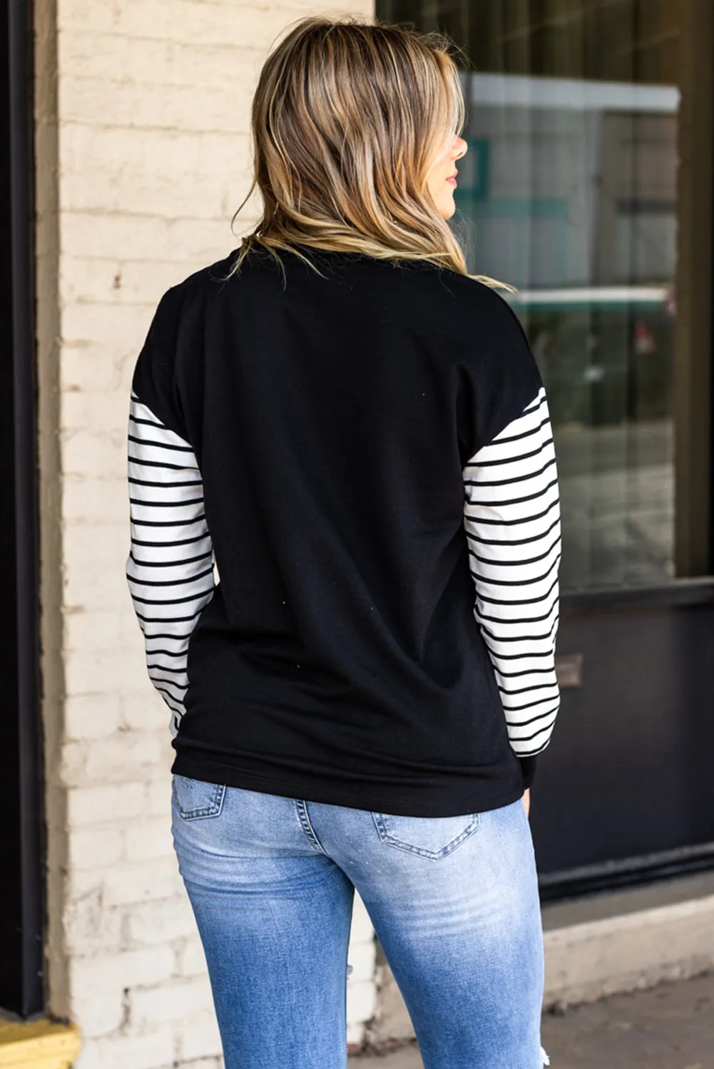 Floral Steer Head Graphic Patchwork Sweatshirt