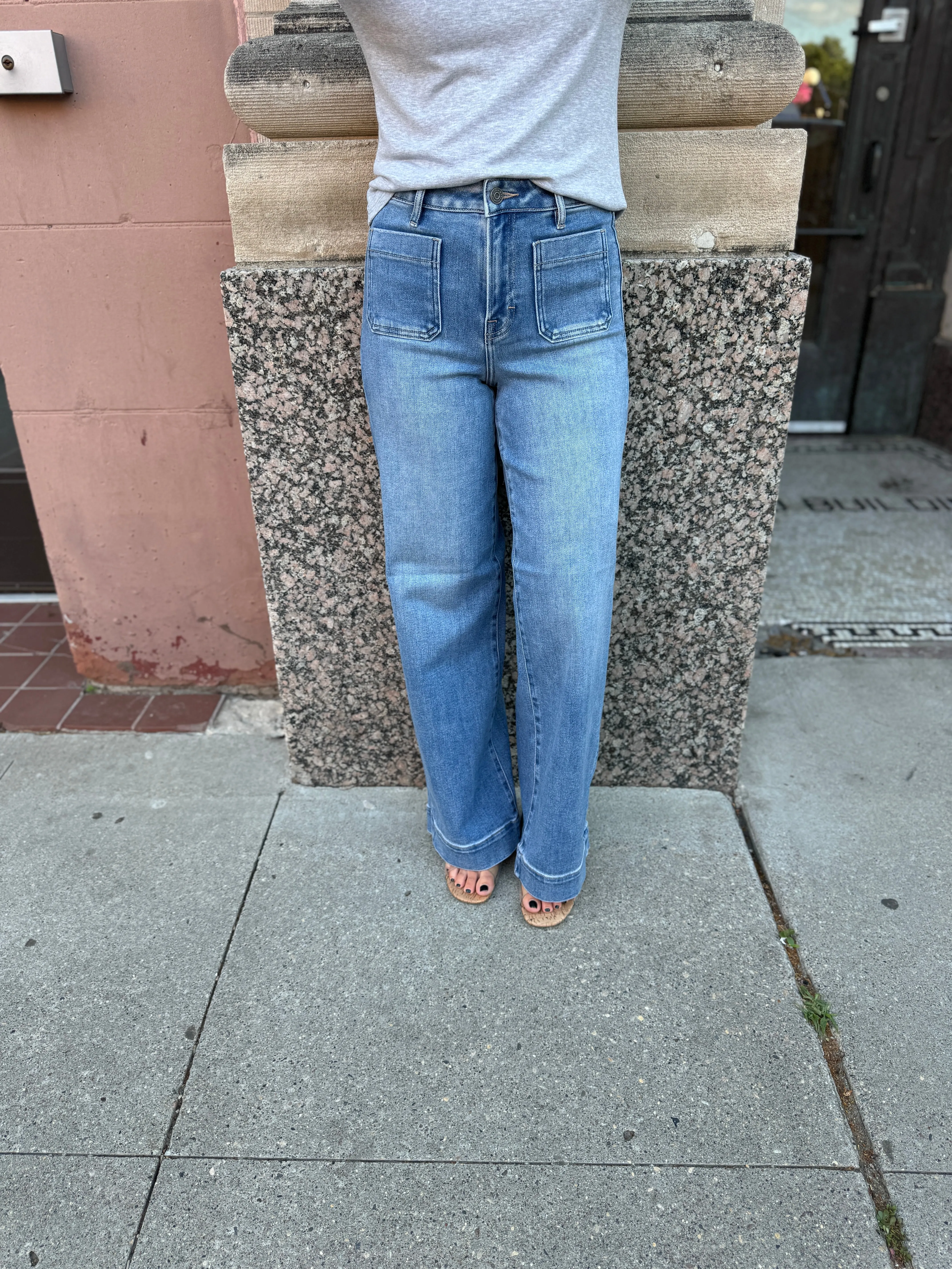 Hidden Front Pockets Wide Leg Jeans