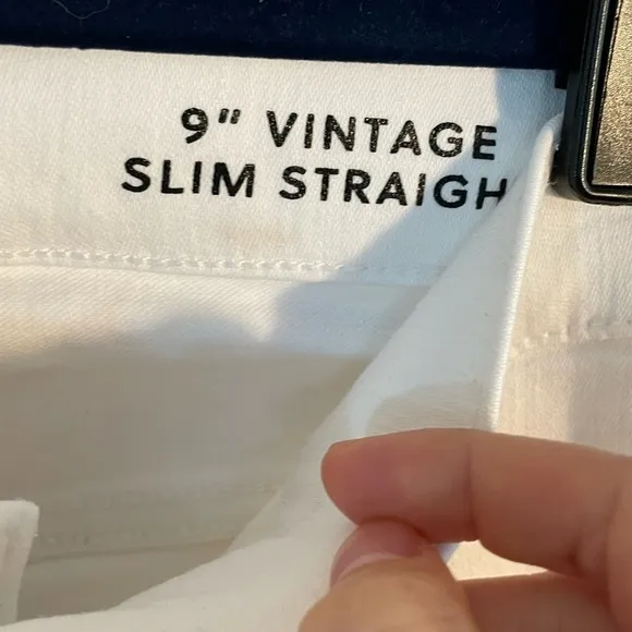 J. Crew 9&quot; Vintage Slim-straight Jean in White Wash Size 25T