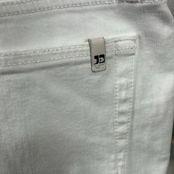 Joe’s Jeans White Azami Released Hem Straight Crop