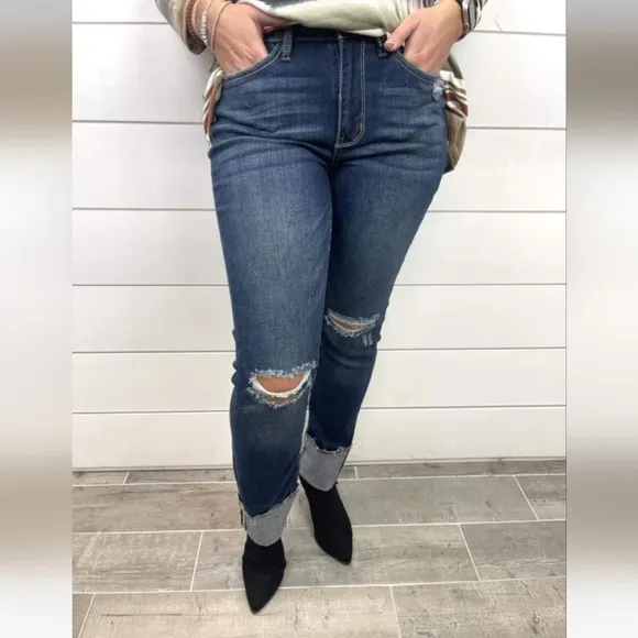 Judy Blue Cuffed Mid Rise Straight Jeans