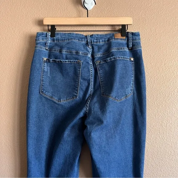Judy Blue Flare Wide Leg Raw Hem Double Button Jeans in Classic Blue Size 16W