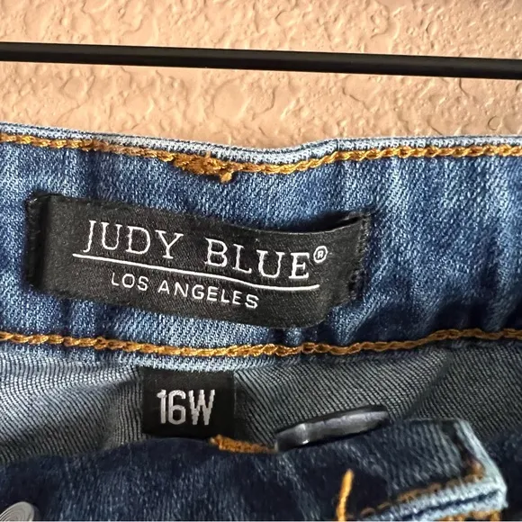 Judy Blue Flare Wide Leg Raw Hem Double Button Jeans in Classic Blue Size 16W