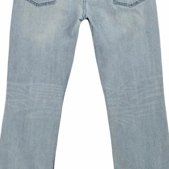 Levi’s 514 Light Blue Wash Straight Leg Jeans Size 33/30