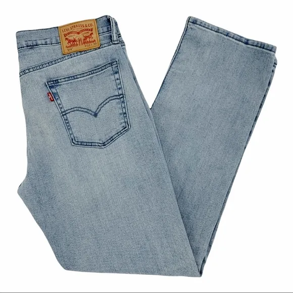 Levi’s 514 Light Blue Wash Straight Leg Jeans Size 33/30