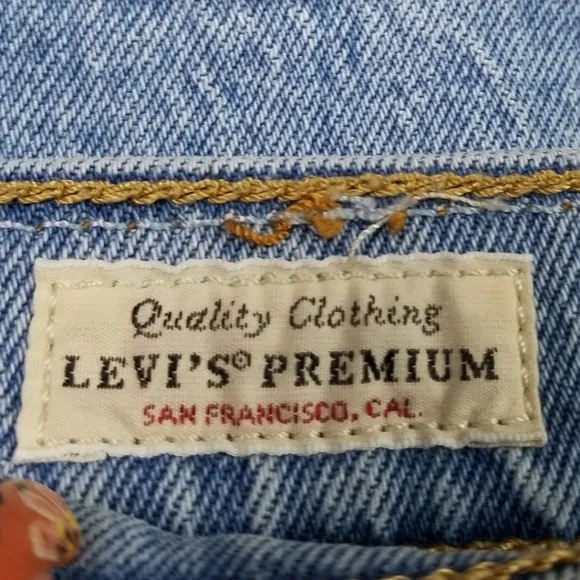 Levi's Premium Wedgie Straight Jeans