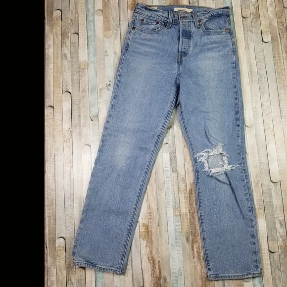 Levi's Premium Wedgie Straight Jeans