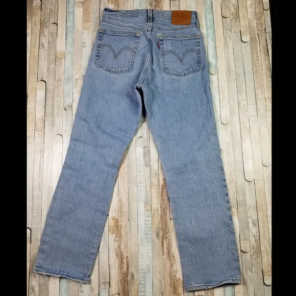 Levi's Premium Wedgie Straight Jeans