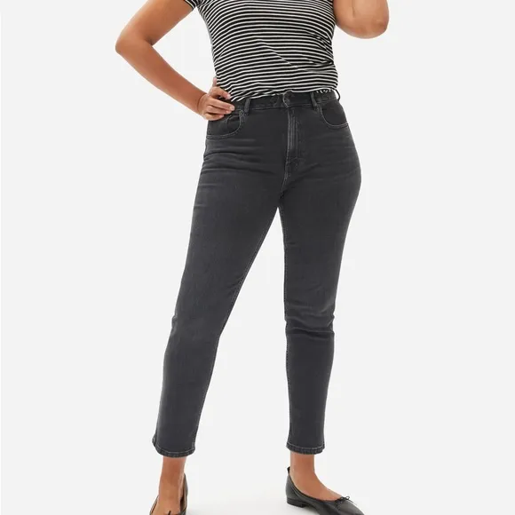 NWT Everlane The 90’s Curvy Cheeky Jeans in Washed Black Size 27