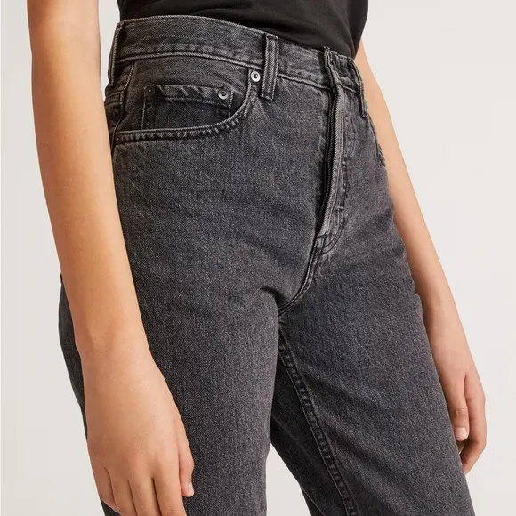 NWT Everlane The 90’s Curvy Cheeky Jeans in Washed Black Size 27