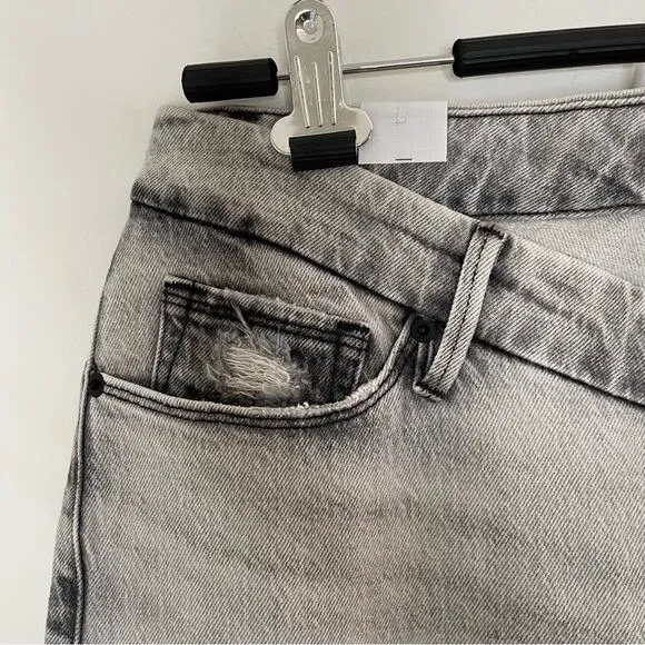 NWT Good American Good Classic Straight Leg Jeans Black176 Size 8/29