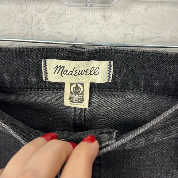 NWT Madewell Mid Rise Stovepipe Jeans Black Denim Straight Armand Wash Slim 33