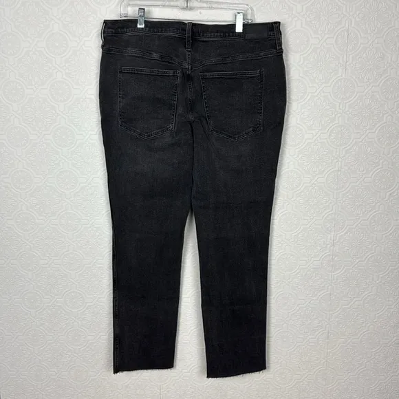 NWT Madewell Mid Rise Stovepipe Jeans Black Denim Straight Armand Wash Slim 33