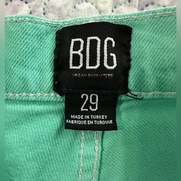 NWT Urban Outfitters BDG Rilee Baggy Cargo Pants - Size 29
