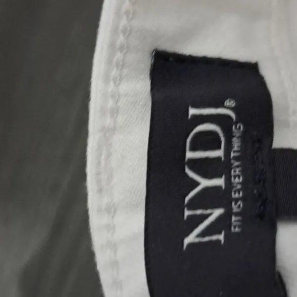 NYDJ Chloe Cuffed Capri Jeans
