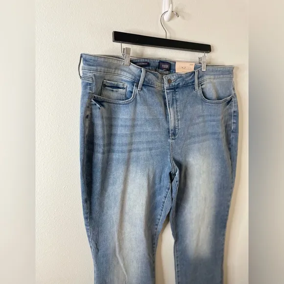 NYDJ Marilyn Straight Jeans