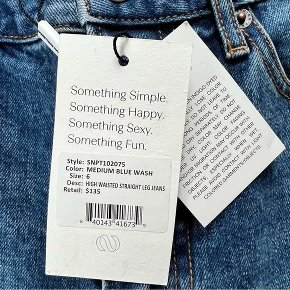 Something Navy High Waisted Straight Leg Jeans Size 6 Medium Blue Wash