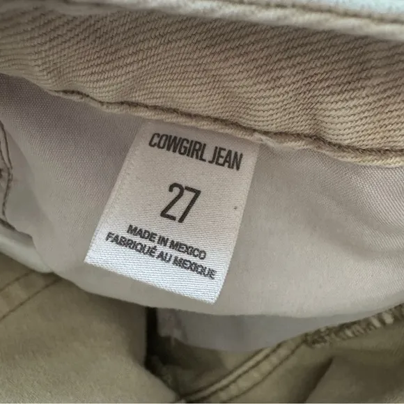 Urban Outfitters BDG Low-Rise Cowgirl Jean in Cream size 27