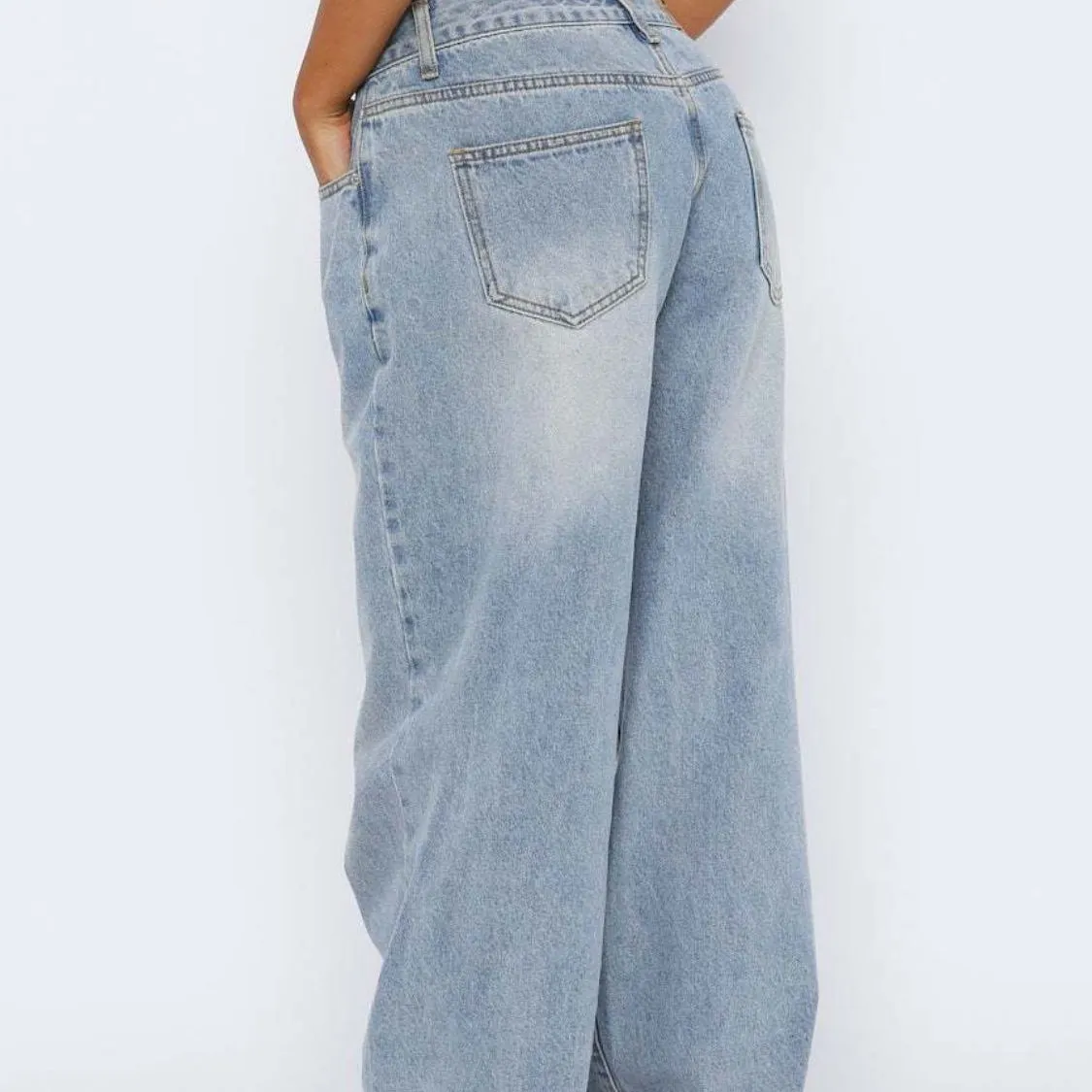 Wide Leg Jeans with Pockets