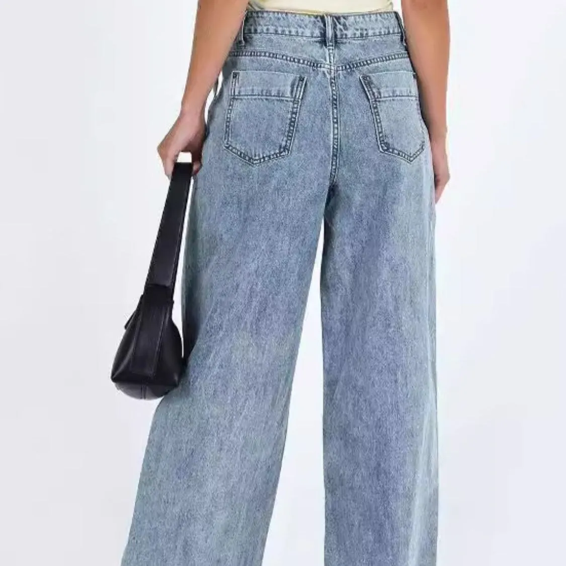 Wide Leg Jeans with Pockets