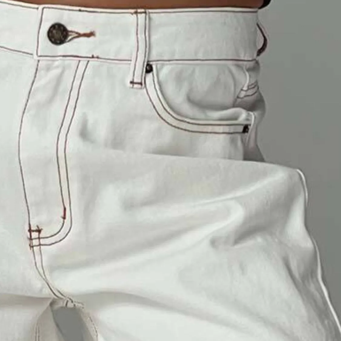 Wide Leg Jeans with Pockets