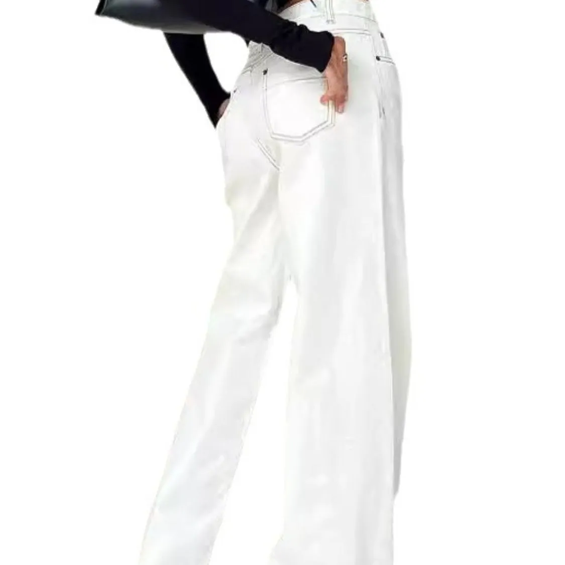 Wide Leg Jeans with Pockets