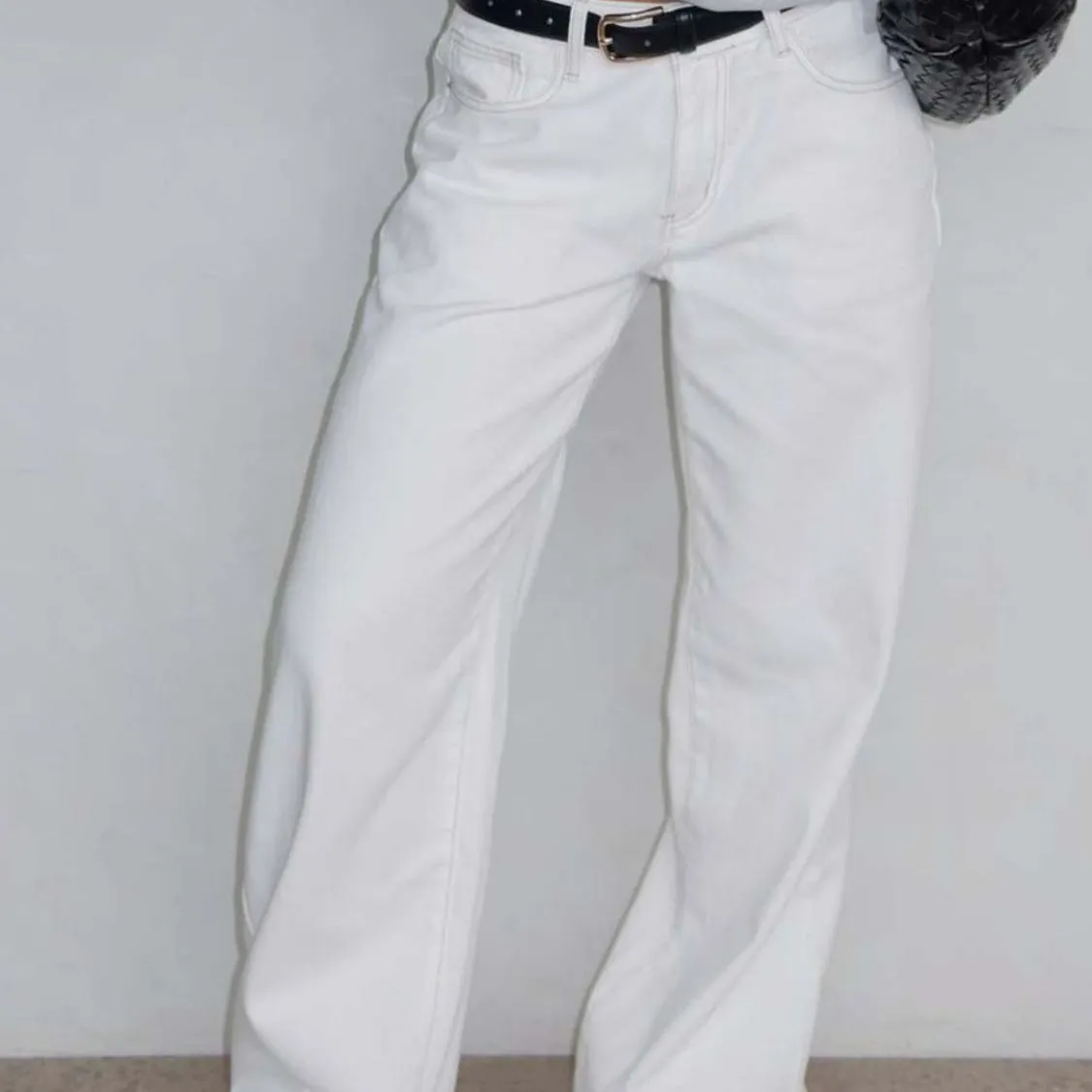 Wide Leg Jeans with Pockets