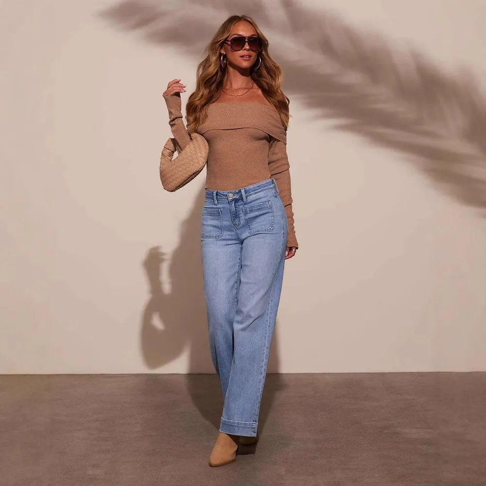 Wide-leg straight-leg high-waisted jeans