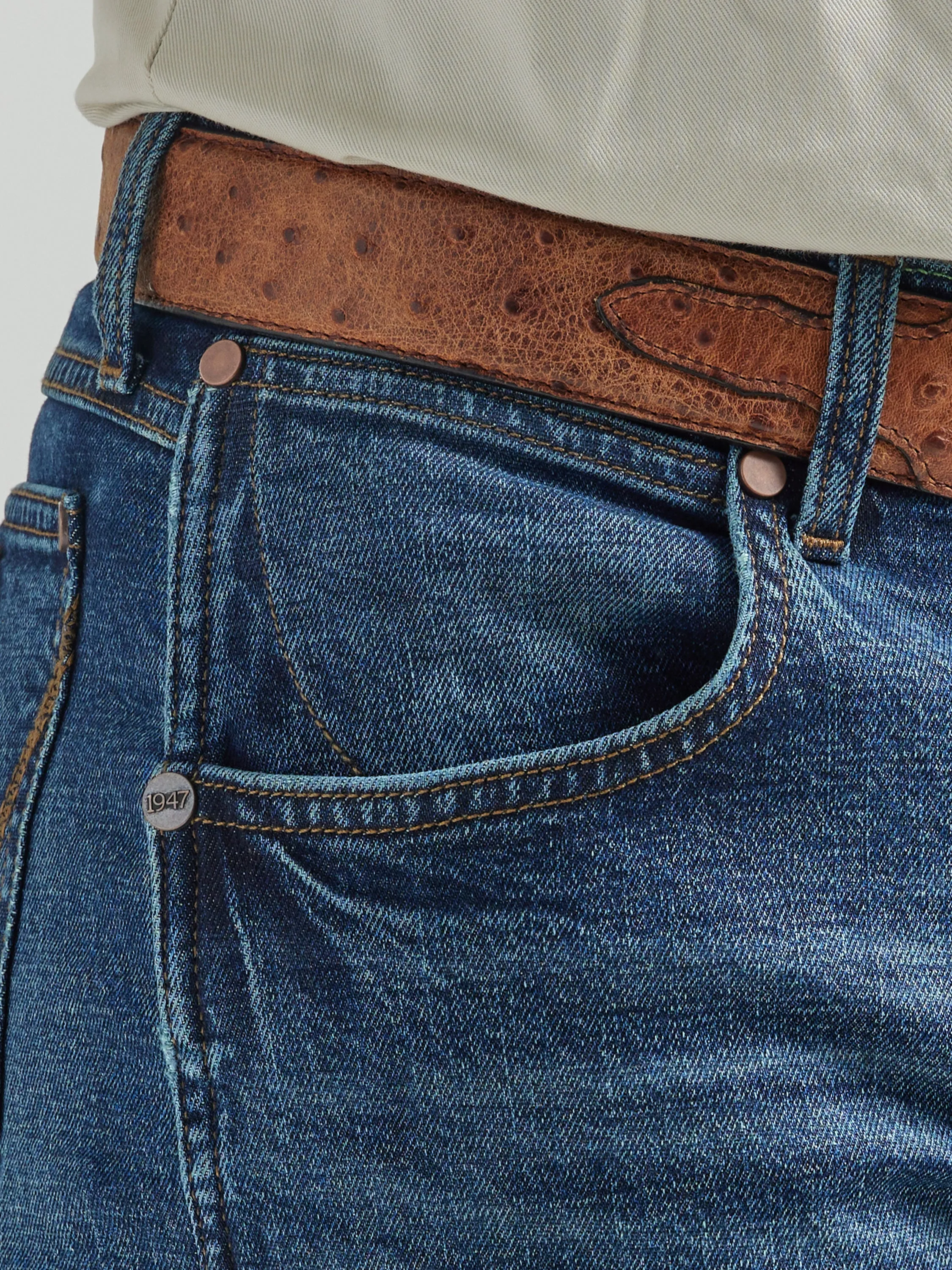 Wrangler Men's Retro Slim Fit Straight Blue Jeans